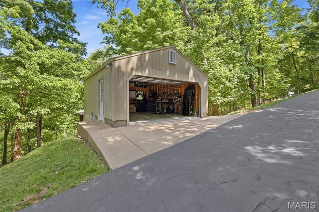 17591 Thunder Mountain Road, Wildwood, MO 63025