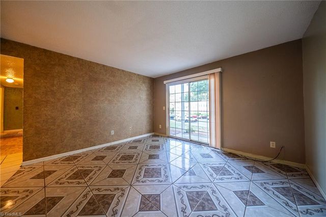 5643 Hornaday Road C, Greensboro, NC 27409