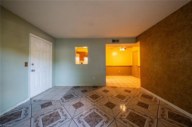 5643 Hornaday Road C, Greensboro, NC 27409