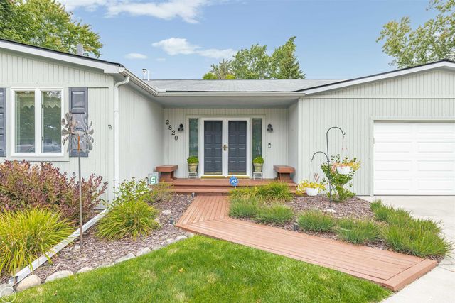 2820 Wall Street, Keego Harbor, MI 48320