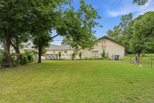 5040 S 36th Avenue W, Tulsa, OK 74107
