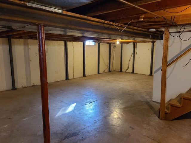 1108 WOODLAND DRIVE, Menasha, WI 54952