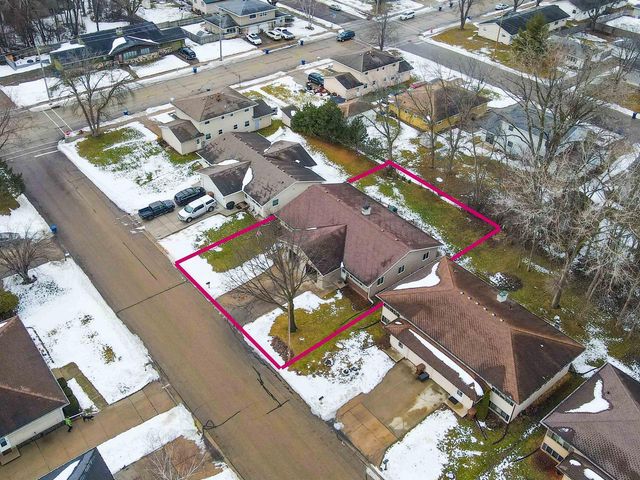 1108 WOODLAND DRIVE, Menasha, WI 54952