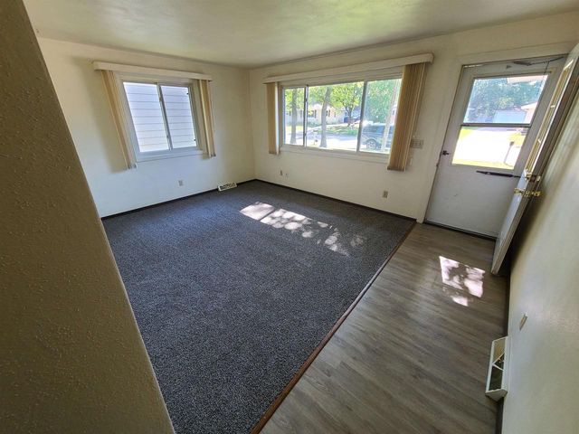 1108 WOODLAND DRIVE, Menasha, WI 54952