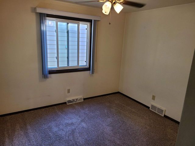 1108 WOODLAND DRIVE, Menasha, WI 54952