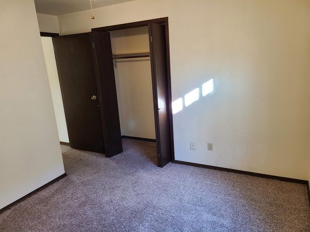 1108 WOODLAND DRIVE, Menasha, WI 54952