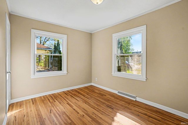 2411 Eisenhower Avenue, South Bend, IN 46615