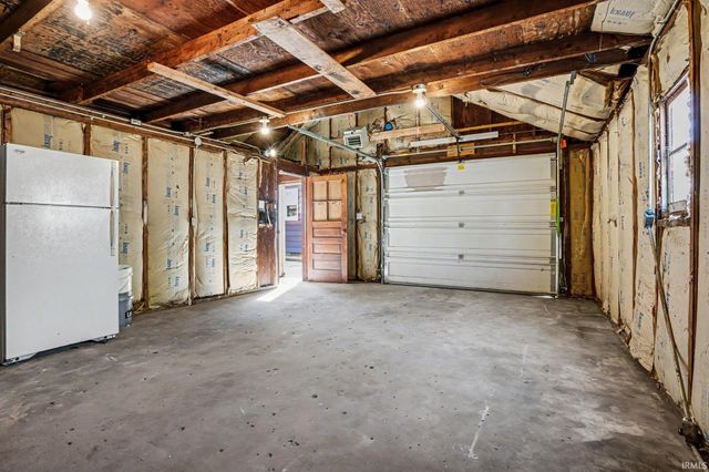 2411 Eisenhower Avenue, South Bend, IN 46615