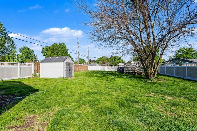 2411 Eisenhower Avenue, South Bend, IN 46615