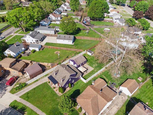 2411 Eisenhower Avenue, South Bend, IN 46615