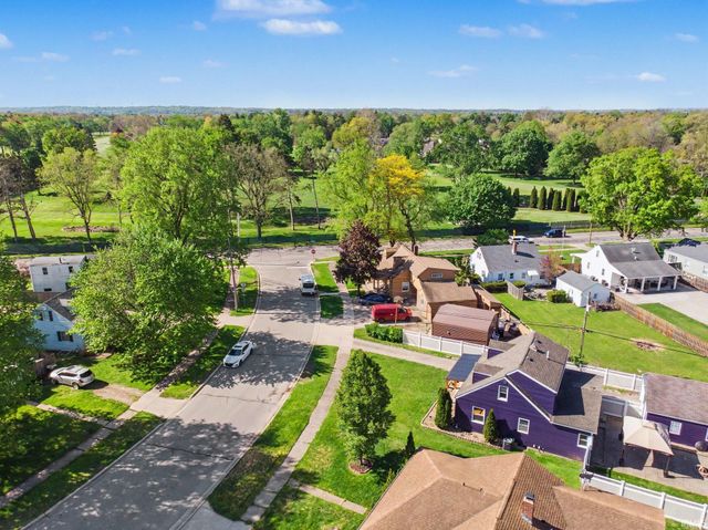 2411 Eisenhower Avenue, South Bend, IN 46615