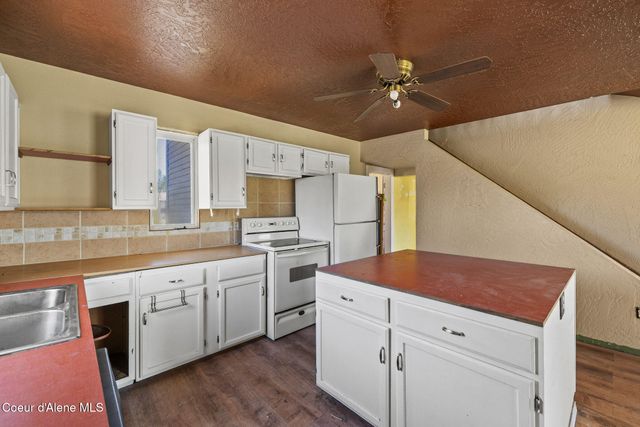 26497 N Warren Rd, Athol, ID 83801