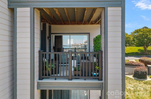18845 Vineyard Point Lane, Cornelius, NC 28031