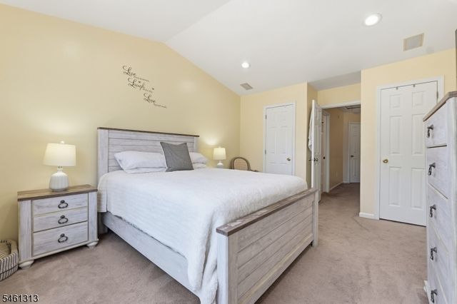 7 Derby, East Orange City, NJ 07018