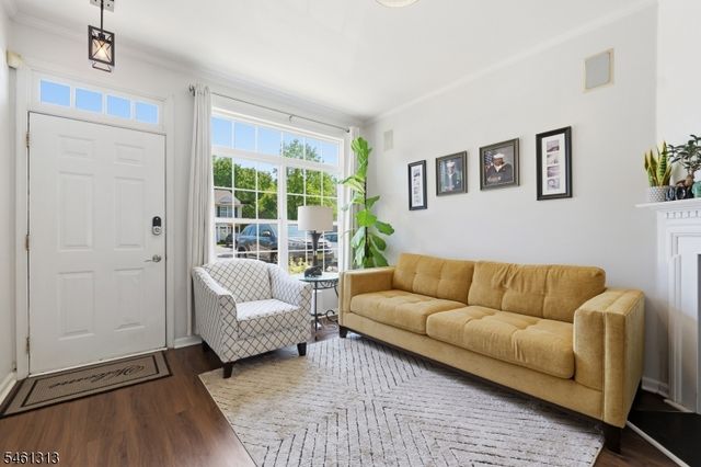 7 Derby, East Orange City, NJ 07018