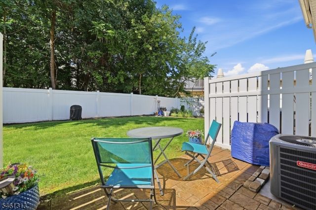 7 Derby, East Orange City, NJ 07018