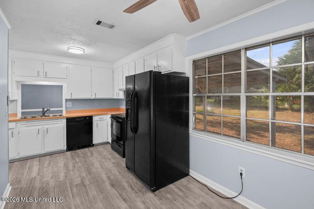 2853 Pine Circle Drive, Pearl, MS 39208