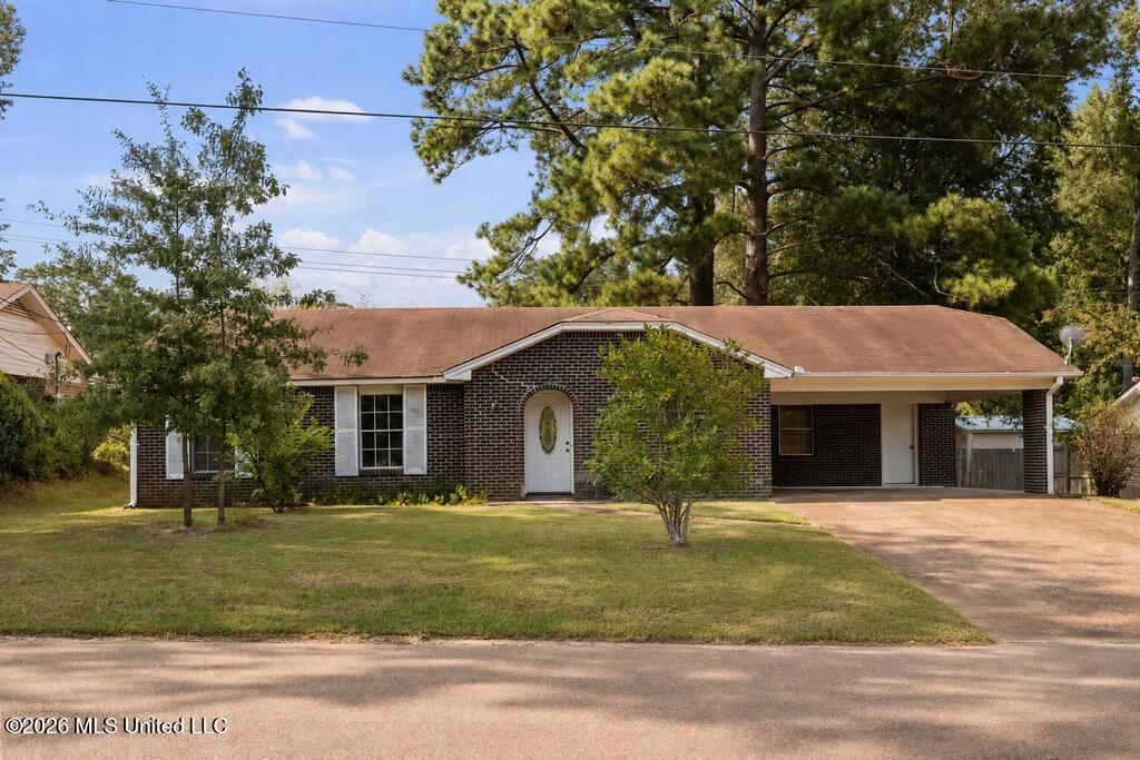2853 Pine Circle Drive, Pearl, MS 39208