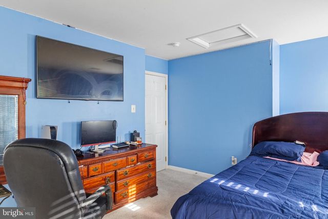 201 SHANNONBROOK LN, Frederick, MD 21702