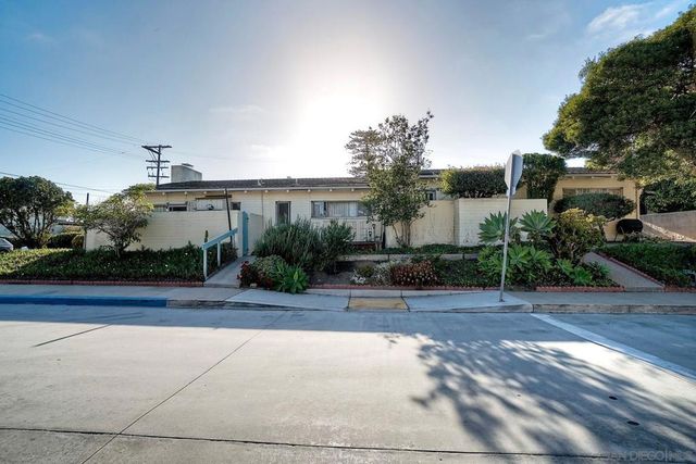 428 Rosemont St, La Jolla, CA 92037