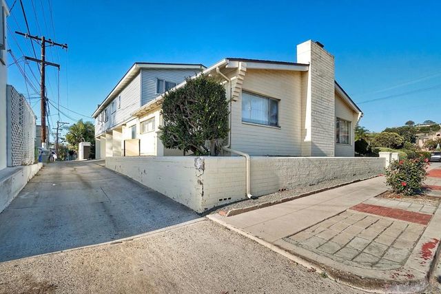 428 Rosemont St, La Jolla, CA 92037
