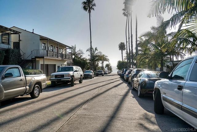 428 Rosemont St, La Jolla, CA 92037