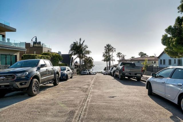 428 Rosemont St, La Jolla, CA 92037