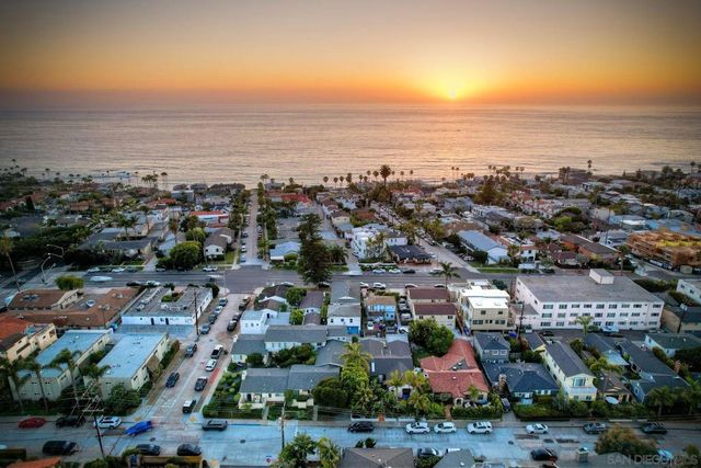 428 Rosemont St, La Jolla, CA 92037