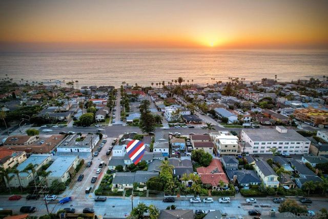 428 Rosemont St, La Jolla, CA 92037