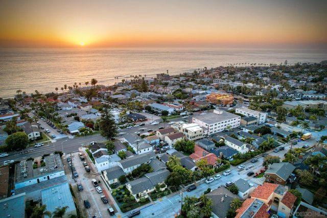 428 Rosemont St, La Jolla, CA 92037