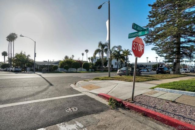 428 Rosemont St, La Jolla, CA 92037