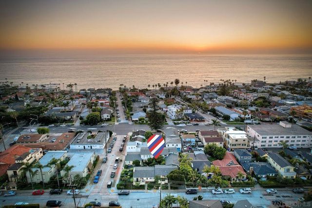 428 Rosemont St, La Jolla, CA 92037