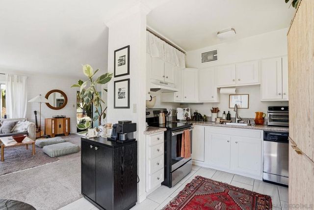 428 Rosemont St, La Jolla, CA 92037