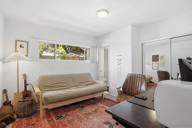 428 Rosemont St, La Jolla, CA 92037