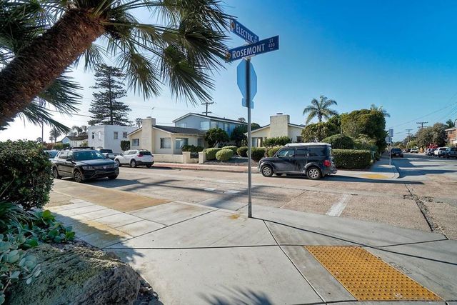 428 Rosemont St, La Jolla, CA 92037