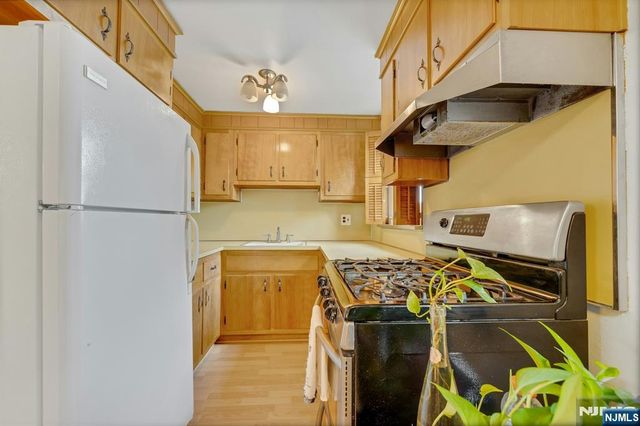 34 Berkeley Avenue, Belleville, NJ 07109