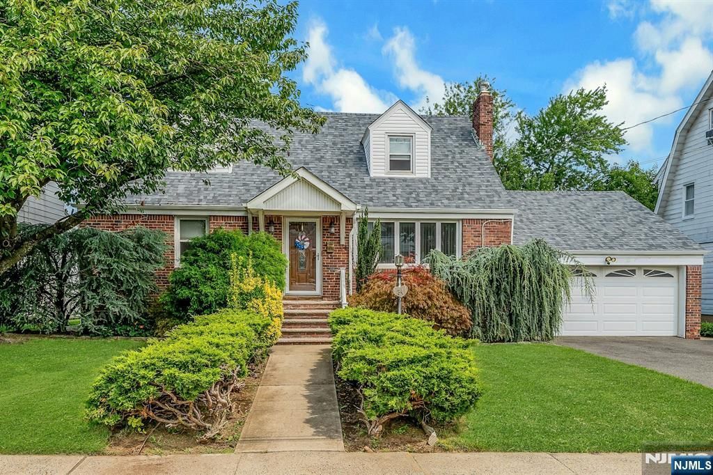34 Berkeley Avenue, Belleville, NJ 07109