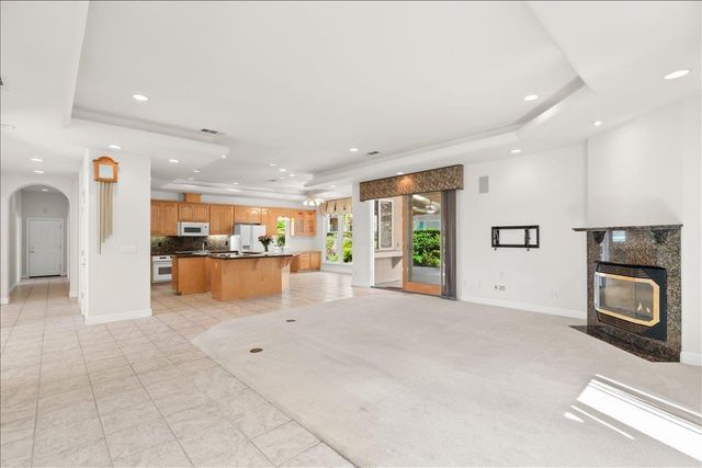 35 River Pointe Cir, Lodi, CA 95240