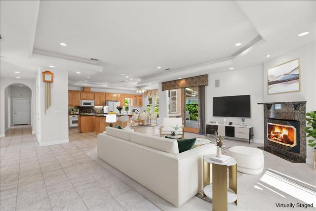 35 River Pointe Cir, Lodi, CA 95240
