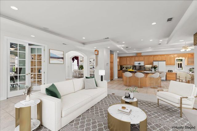 35 River Pointe Cir, Lodi, CA 95240