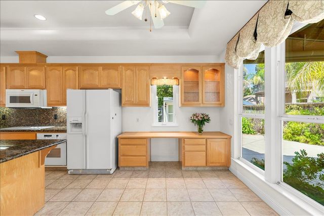35 River Pointe Cir, Lodi, CA 95240