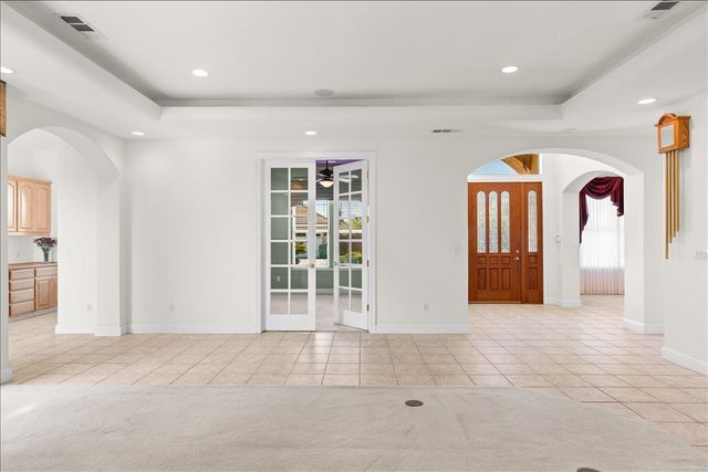 35 River Pointe Cir, Lodi, CA 95240