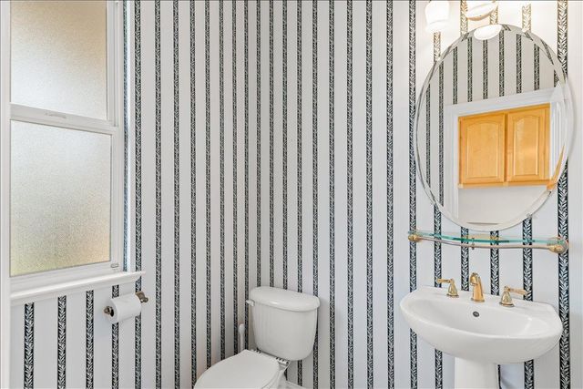35 River Pointe Cir, Lodi, CA 95240