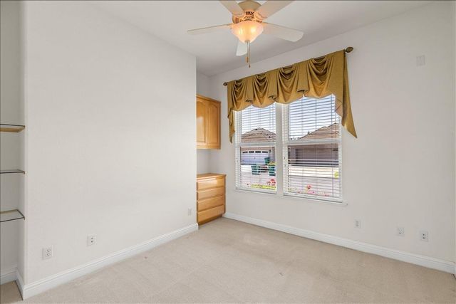 35 River Pointe Cir, Lodi, CA 95240