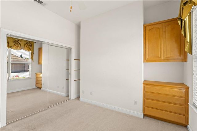 35 River Pointe Cir, Lodi, CA 95240