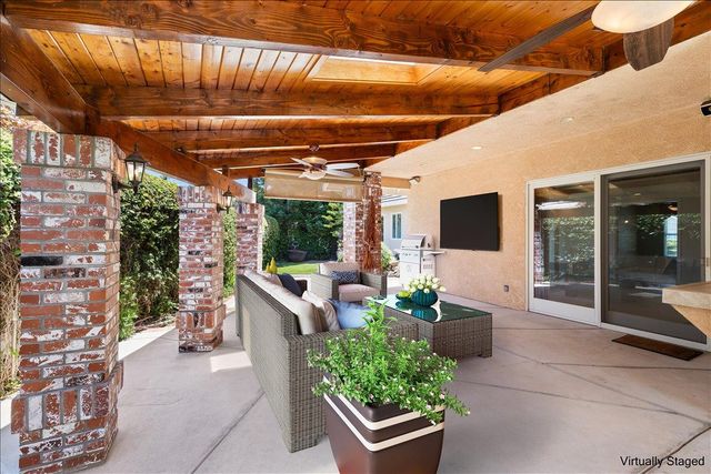 35 River Pointe Cir, Lodi, CA 95240