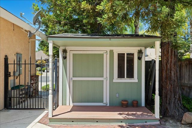 35 River Pointe Cir, Lodi, CA 95240