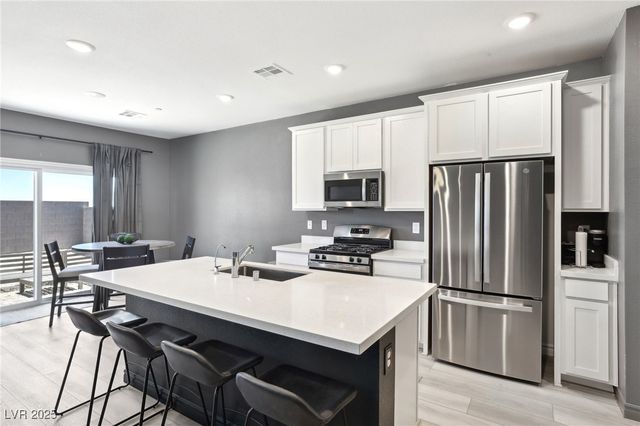 9714 Harper Edge Street, Las Vegas, NV 89143