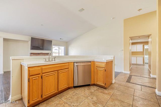 3459 Whisper Sands Avenue, Rosamond, CA 93560