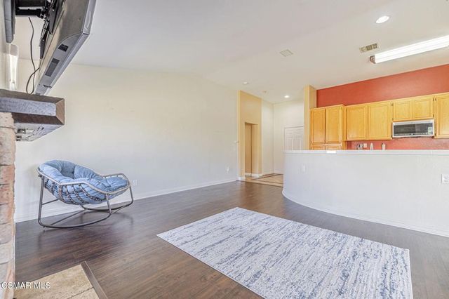 3459 Whisper Sands Avenue, Rosamond, CA 93560